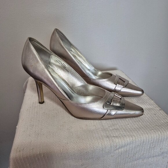 Gold Shoes with Buckle - Picture 1 of 6